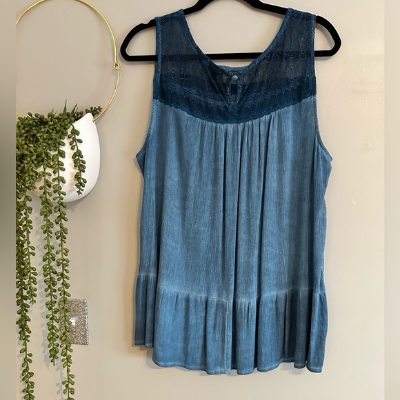 Torrid swing cami top size 2 - Picture 2 of 4